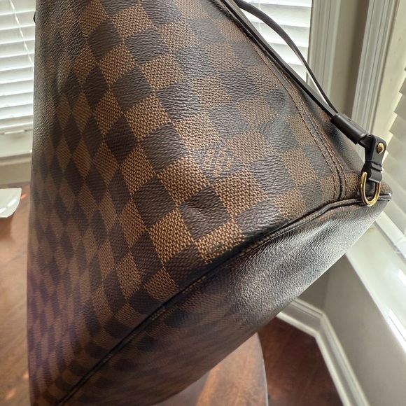 Louis Vuitton Neverfull MM - Picture 11 of 12